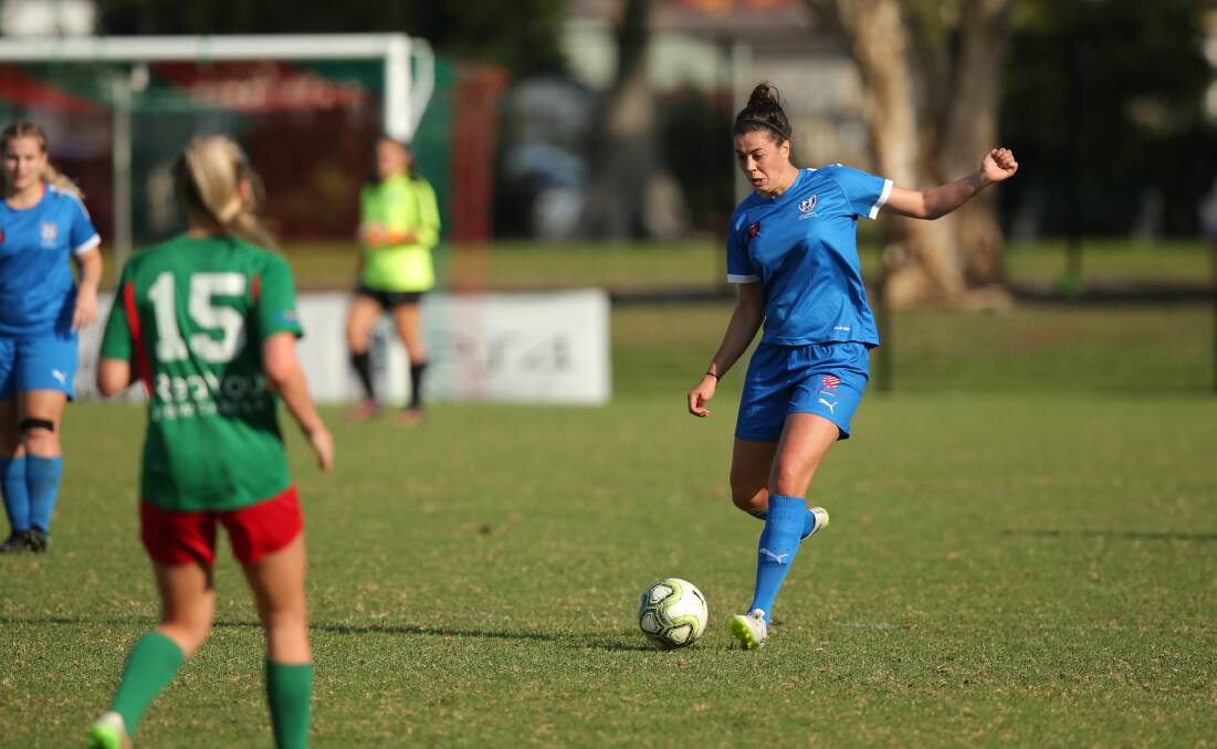 OUT: Newcastle Olympic's Stacey Day, pictured playing for New Lambton in 2018, has been sidelined for the rest of the Herald Women's Premier League season with a knee injury. Picture: Max Mason-Hubers