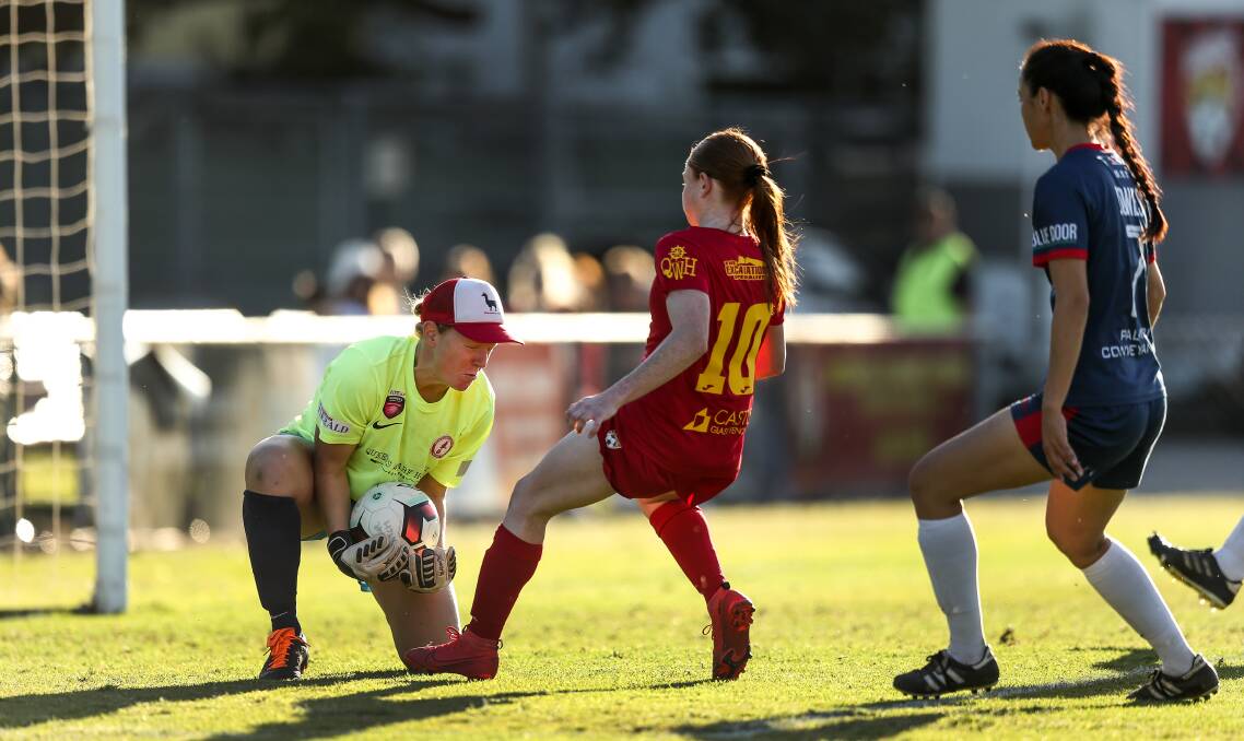 Merewether v Broadmeadow at Magic Park in Herald Women's Premier League on Saturday. Pictures by Marina Neil
