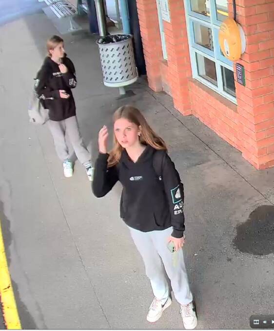 Brodie Munger (front) and Mailey Gelder, are missing and believed to be travelling the rail network toward Sydney. Pictures supplied by NSW Police Force 