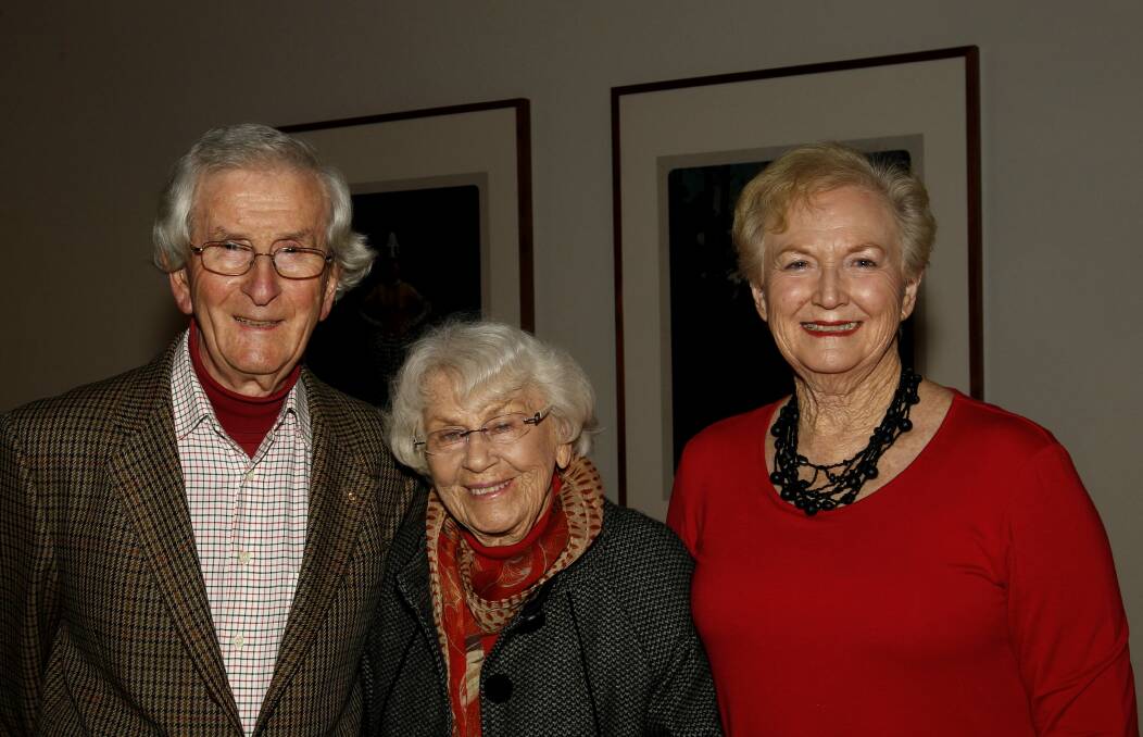 Attending a Newcastle Art Gallery function in 2014, Paddy Young, Rae Richards and Jeanette Stokes. Picture by Simone De Peak