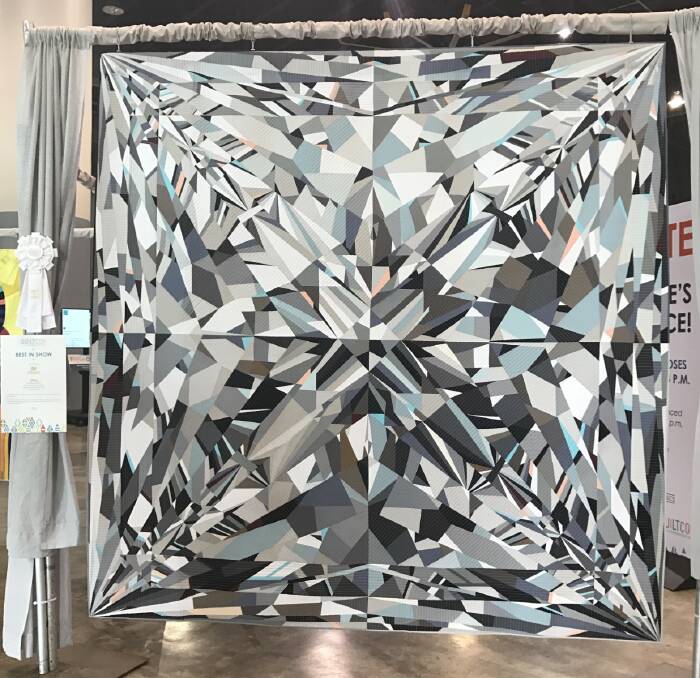 Bling, a quilt by Katherine Jones. Best in Show at QuiltCon 2017 in the USA.