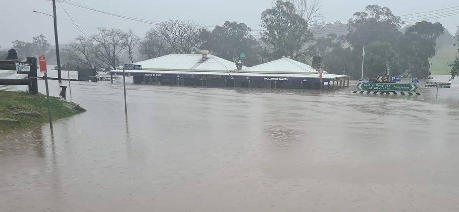 EVACTUATION WARNING: Wollombi Tavern at 5pm Tuesday. Picture: Bhret Mcintyre (via Wollombi Tavern on Facebook)