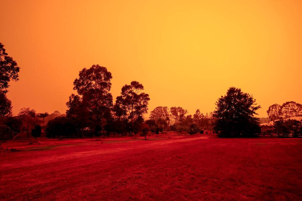 Cessnock under a smoggy red sky on Friday afternoon. Picture: Stephen Hobbs (via Facebook)