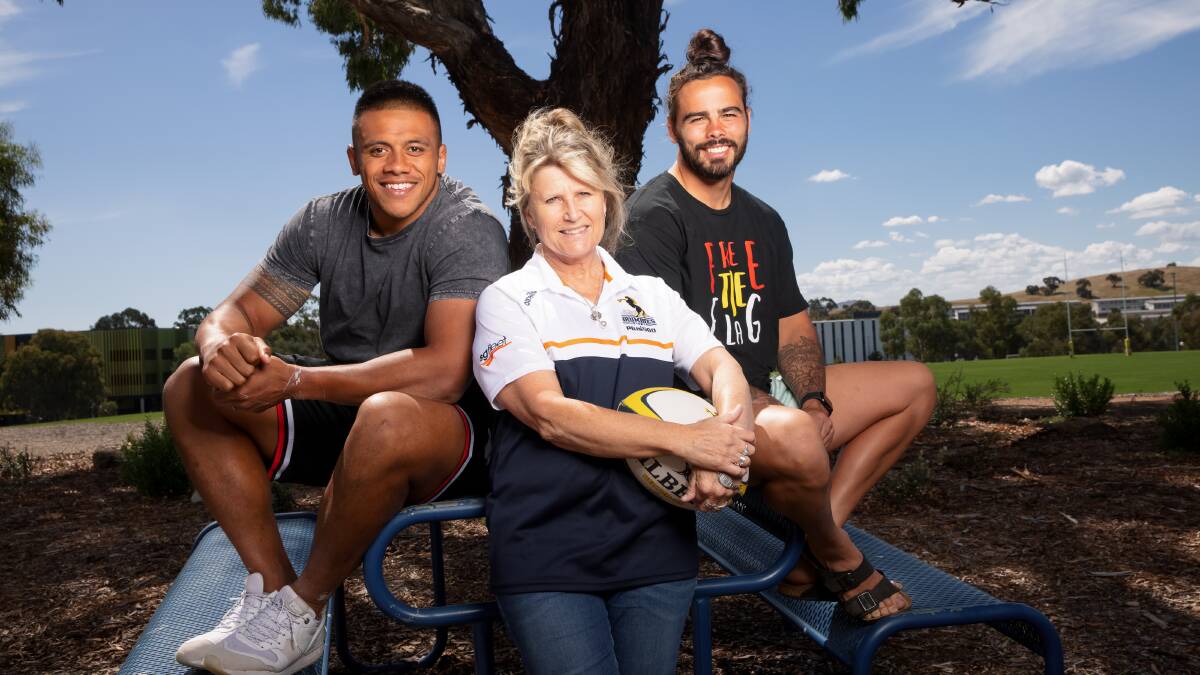 Brumbies Allan Alaalatoa and Andy Muirhead with Robin Duff. Picture: Sitthixay Ditthavong