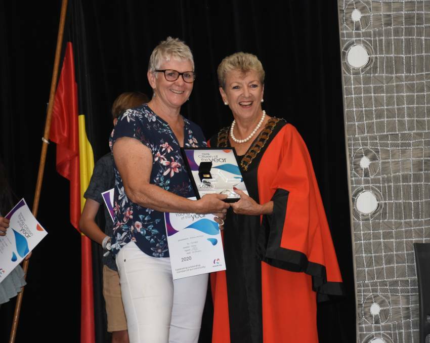 Sharon's mother, Josephine Jennings, accepting the award on behalf of her daughter, with the Mayor of Katherine Fay Miller. 