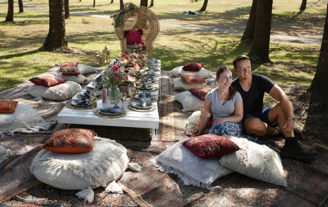 A luxurious, bohemian take on the traditional picnic. 