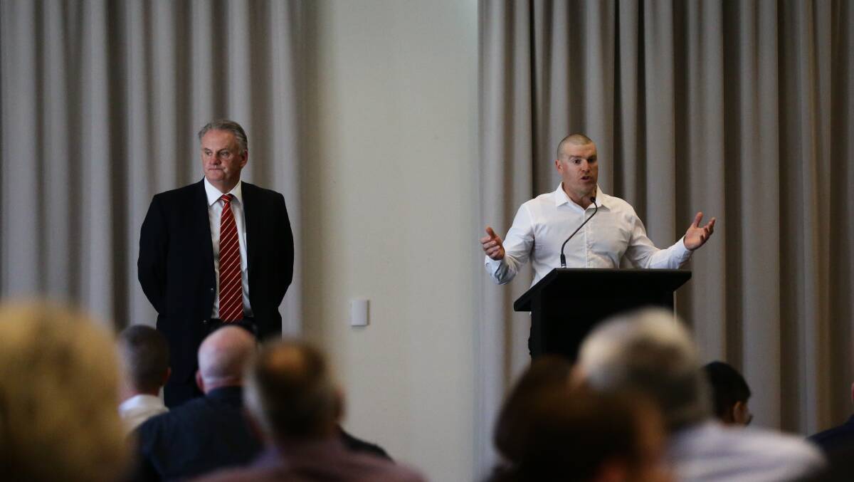 END OF THAT ROAD: An unimpressed Mark Latham looks away as Stuart Bonds unloads at a conference in Pokolbin last year, shortly after One Nation supported the Coalition's IR Bill on casuals, prompting Mr Bonds and One Nation to go their separate ways. Picture: Jonathan Carroll