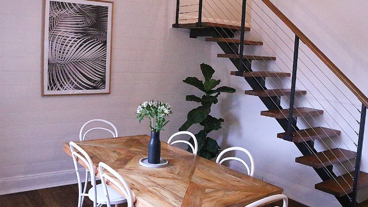 A floating staircase means no space in the dining room was wasted. 