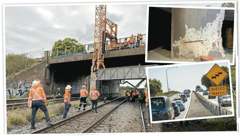 Documents obtained by the Newcastle Herald show Transport for NSW engineers were at loggerheads with the bridge's maintenance contractor over the bridge's structural stability.