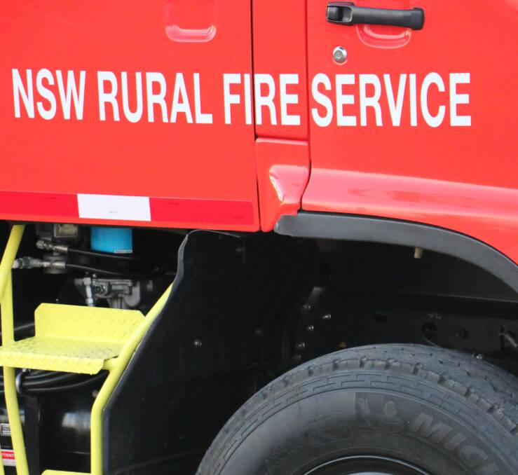 Teen RFS volunteer charged over lighting three bushfires