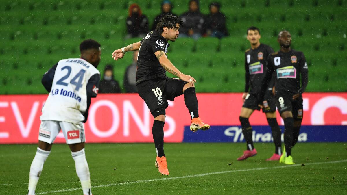MISSILE LAUNCHER: Newcastle's Dimi Petratos scores against Melbourne Victory in Wednesday's FFA Cup victory. Picture: AAP