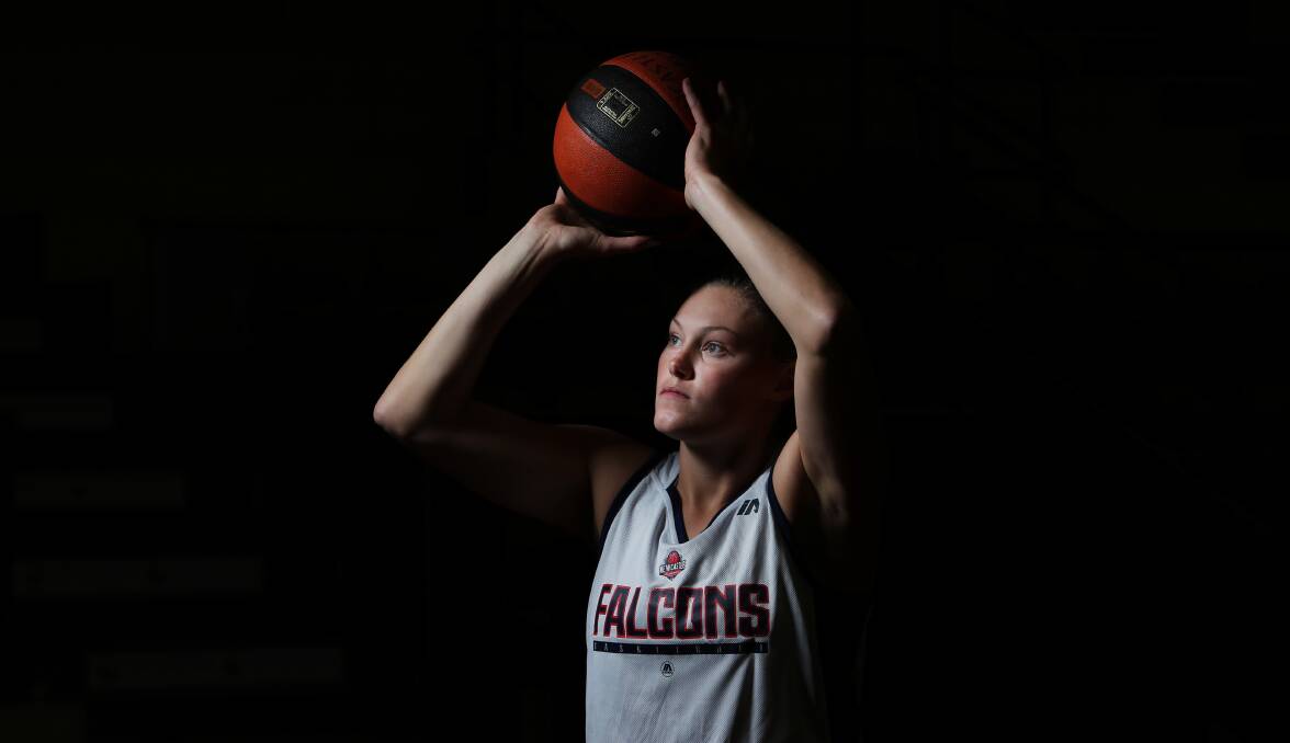 WELCOME ABOARD: US import Nicole Munger scored 22 points on debut for the Falcons. Picture: Simone De Peak