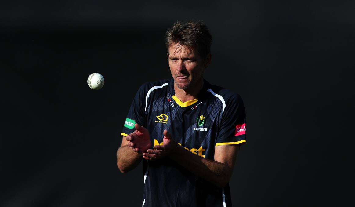 How a T20 curve ball convinced Newcastle fast bowler Michael Hogan to defer retirement