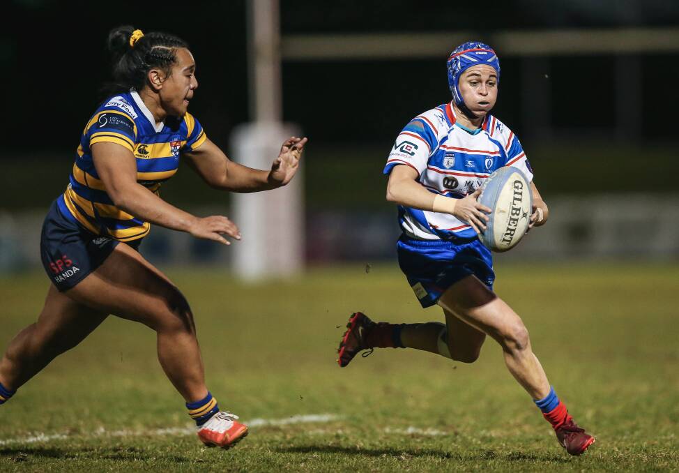SOLO EFFORT: Wildfires fullback Danielle Buttsworth scored a brilliant try in the 15-10 loss to Sydney University. Picture: Marina Neil