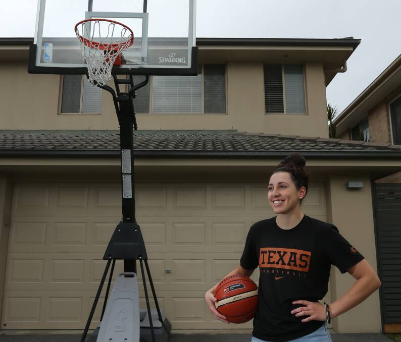 HOT SHOT: Isabel Palmer will have minor surgery on her ankle next month and hopes to be fit and firing when she returns to the University of Texas basketball program. Picture: Simone De Peak 