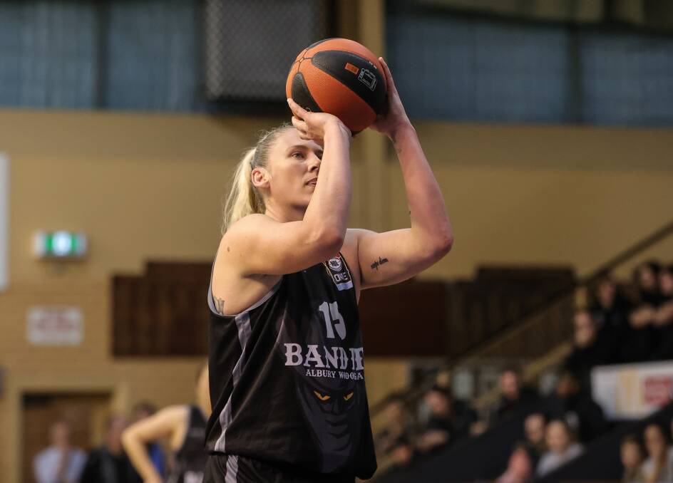 UNSTOPPABLE: Opals great Lauren Jackson has averaged 32 points and 14 rebounds a game in her return season for Albury-Wodonga. Picture: James Wiltshire