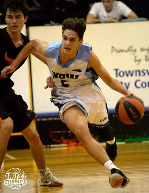 Basketball: Centre of Excellence scholarship Evan-sent for Hunters junior