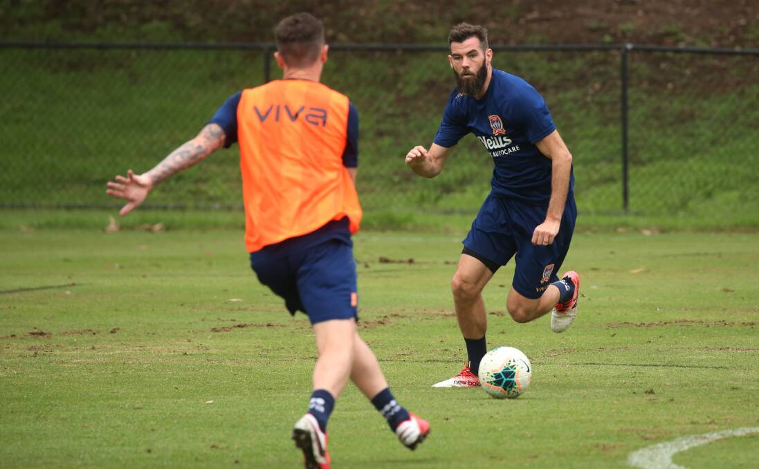 ON BOARD: Welsh international Joe Ledley is interested in extending his stay at the Newcastle Jets beyond this season. Picture: Simone De Peak. 