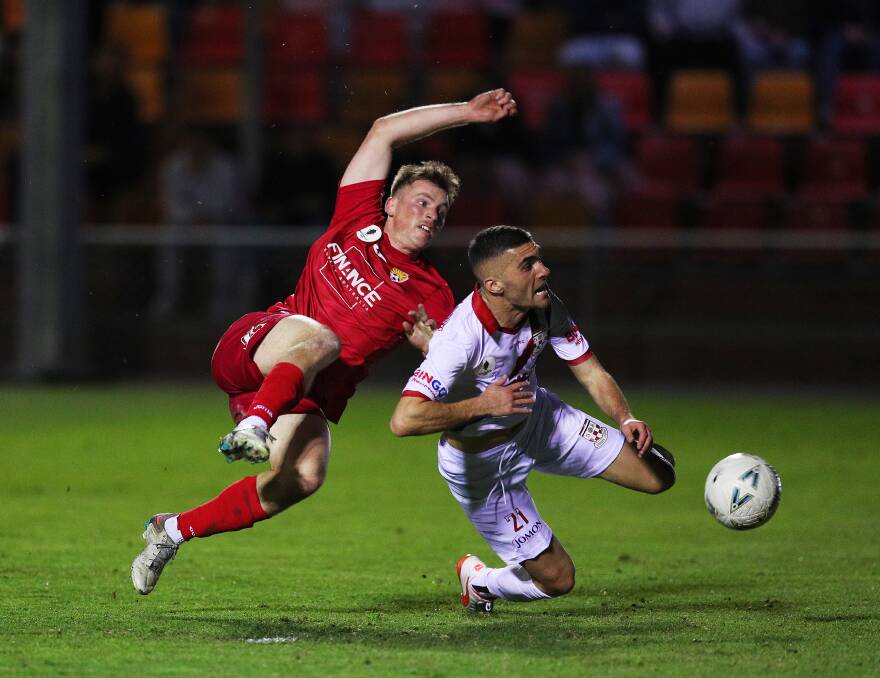 Broadmeadow's Riley Smith on Friday night. Picture by Peter Lorimer