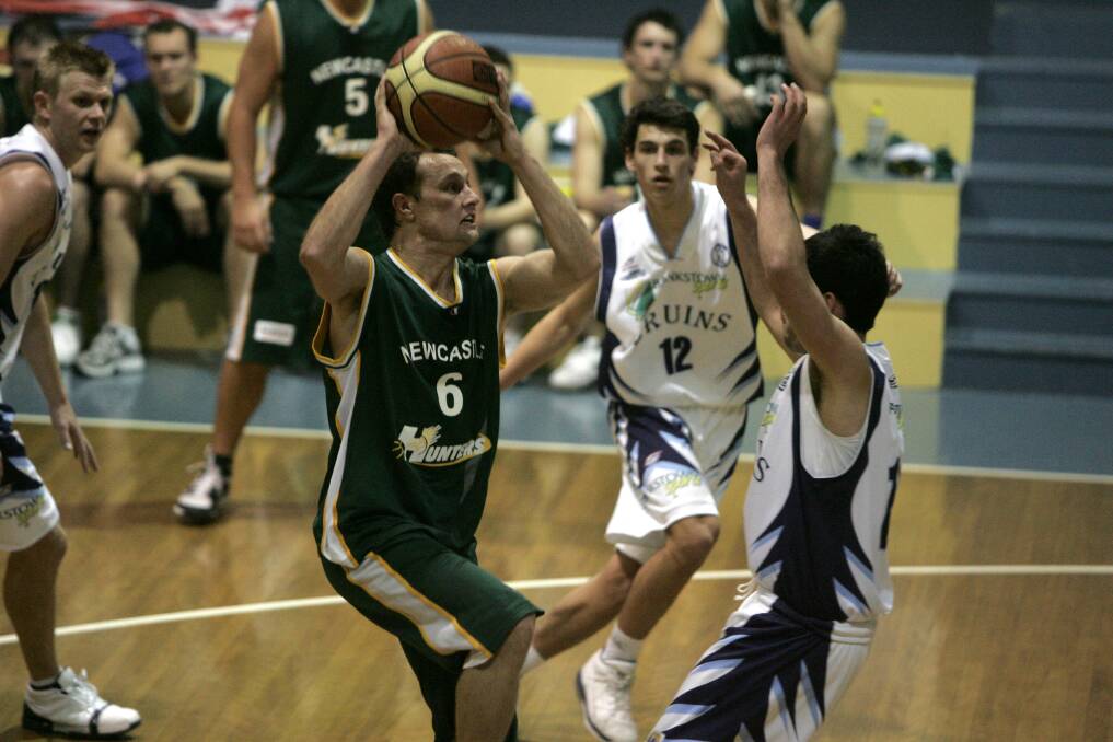 THROWBACK: Former Hunter Pirates player Josh Morgan in action for the Newcastle Hunters in 2008. Picture: Jonathan Carroll