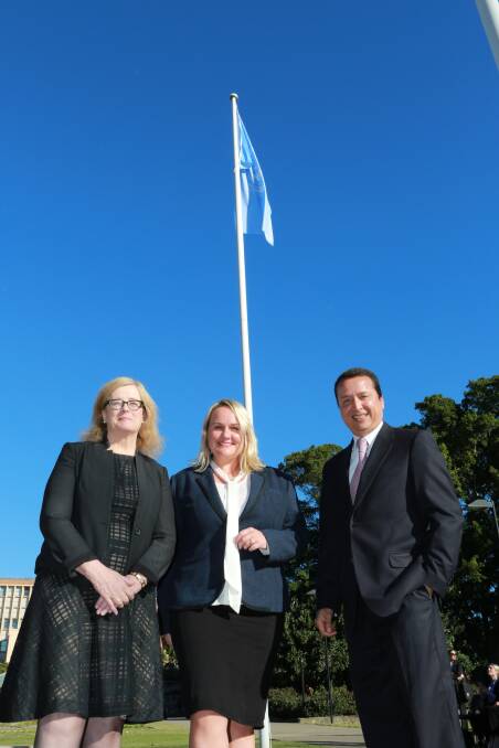 Newcastle raises the UN flag