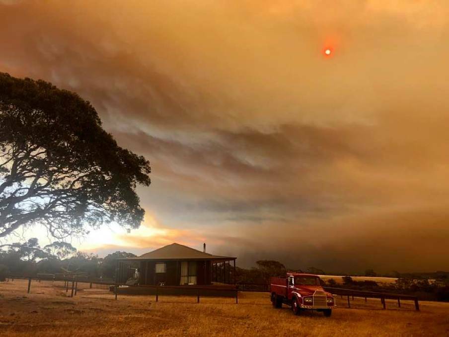 Smoke and the fires as seen from a Kangaroo Island property just west of Stokes Bay. Photo: Ro Anna Horbel. 