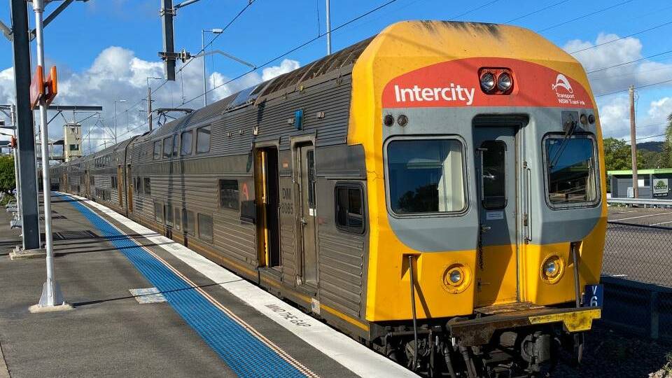 Questions over $2 billion rail project to speed up Newcastle to Sydney trip