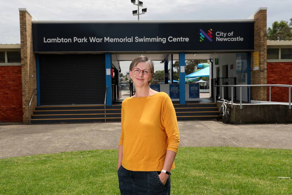 Regular pool user Anna Glasby said the community had been concerned about pool disrepair for some time. Picture by Peter Lorimer