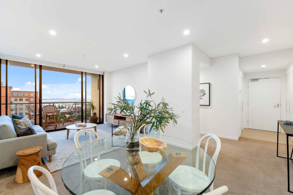 This one-bedroom apartment sold for $980,000. 