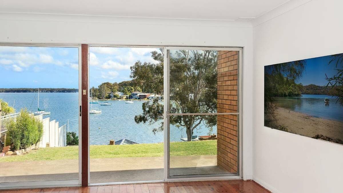 Many waterfront homes have reportedyl been sold to Sydney buyers since the start of the pandemic. 