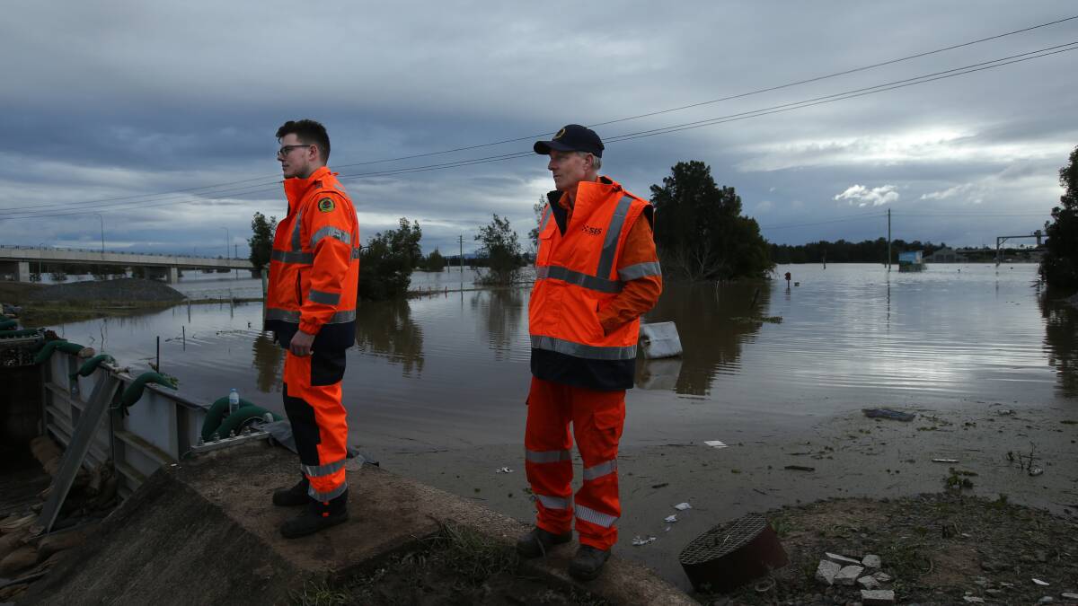 UPDATE: NSW SES advises structural concerns with levee protecting Maitland have been resolved