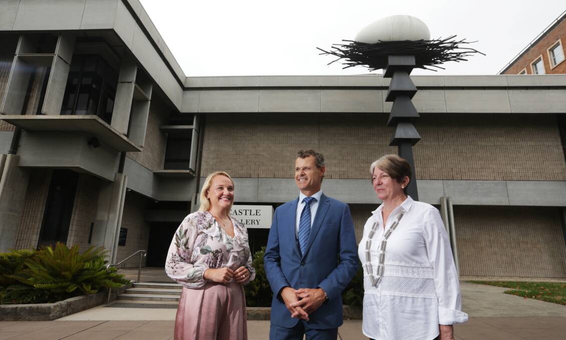 Lord mayor Nuatali Nelmes, Newcastle MP Tim Crakanthorp and Cathy Tate outside Newcastle Art Gallery on Monday. Picture: Simone De Peak