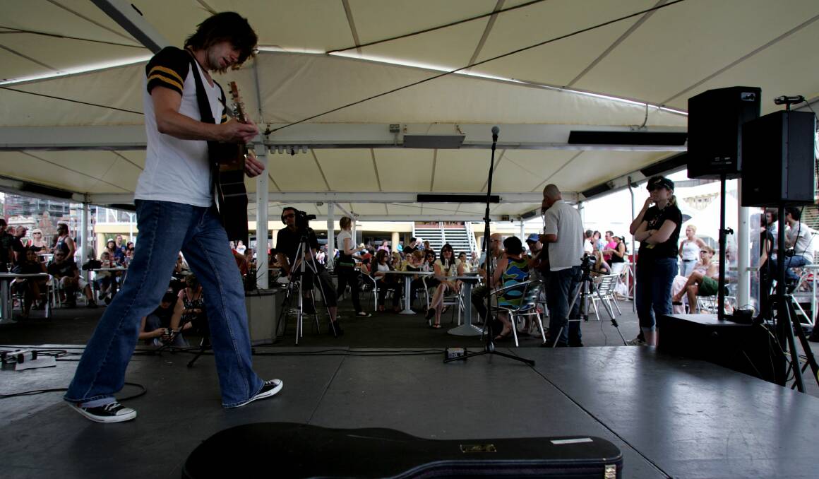 Queens Wharf Hotel has applied to stage more live outdoor music during the day.     