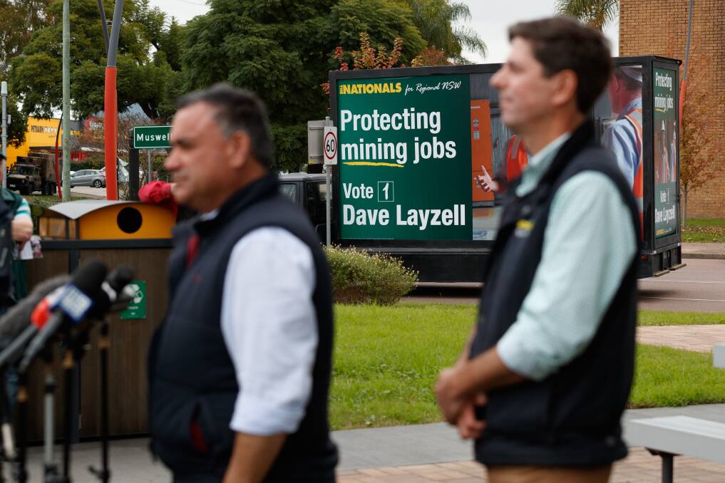 Dave Layzell and John Barilaro at a campaign event leading up to the 2021 Upper Hunter by-election.