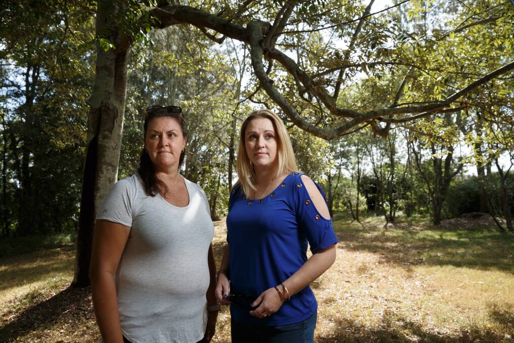 Concerned: Lisa Bonwick and Janelle Solomou, of Medowie, moved their aunt, Patricia Anson, out of a nursing home in Hawks Nest after they felt its standards of care and hygiene dropped. 
Picture: Max Mason-Hubers