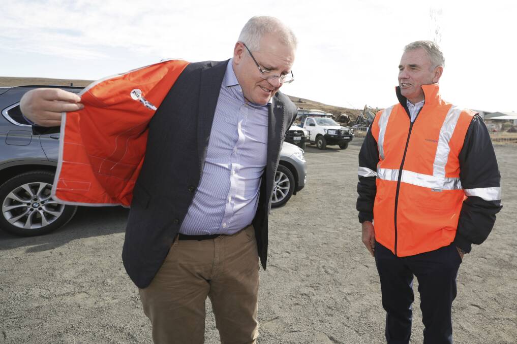 Decision pending: Prime Minister Scott Morrison and Snowy Hydro chief executive Paul Broad. The federal government appears keen to build a gas-fired power plant at Kurri. 