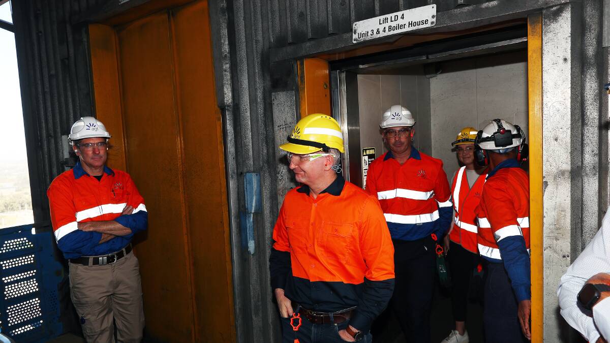 Energy Minister Chris Bowen tours Liddell Power Station before its closure. Pictures by Peter Lorimer. 
