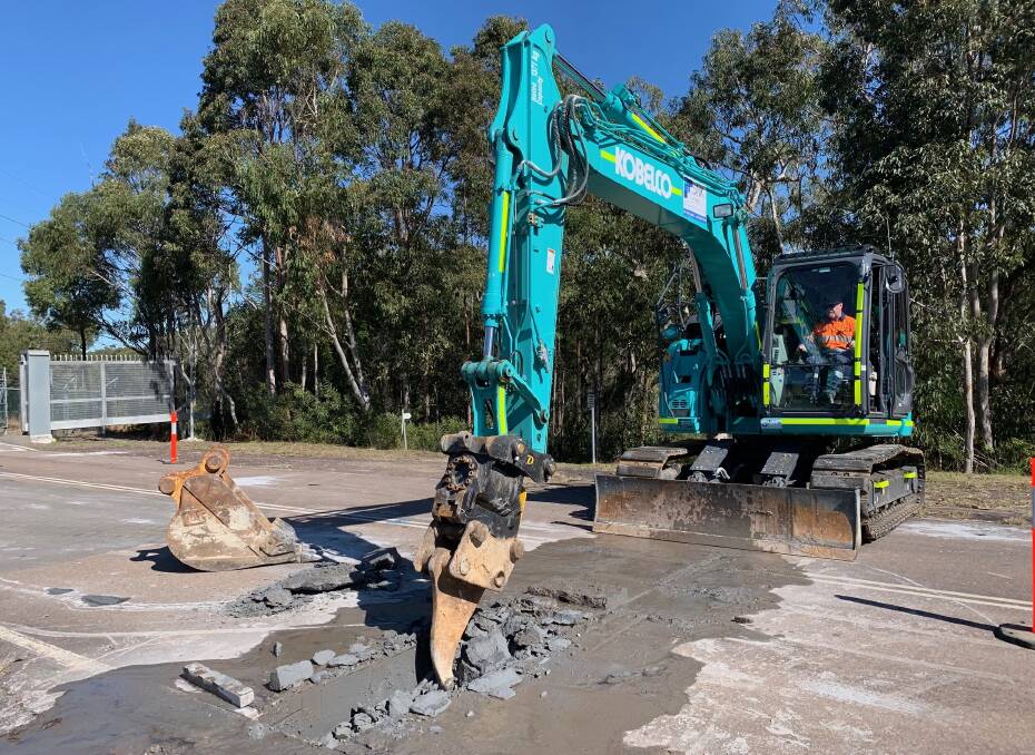 Performance testing of high fly ash content road base trial at Eraring. Picture: Origin Energy.