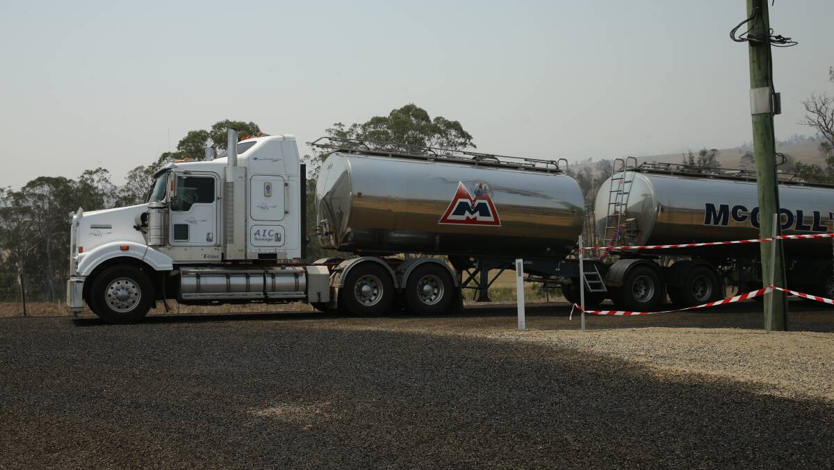 Lifeline: A water truck brings water from Tea Gardens to Gloucester last summer. Picture: Jonathan Carroll 