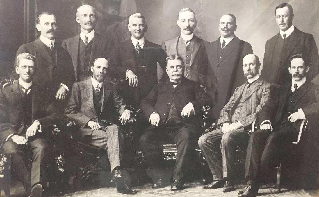 They way they were: Members of the Hunter Business of Chamber and Commerce, 1910-1911.