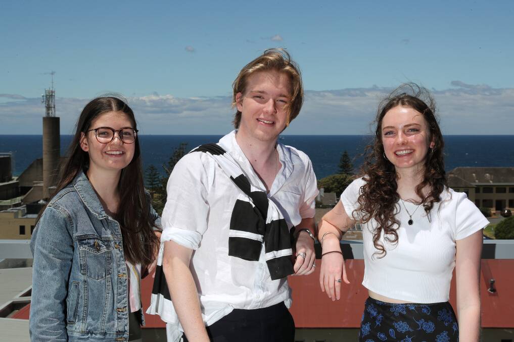Amy Lalor has an early offer to study law and economics at UTS, Benjamin Dennis hopes to study law and commerce, and Lily Webster. Picture Peter by Lorimer