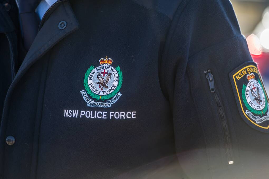 Lake Macquarie police officer bitten during arrest