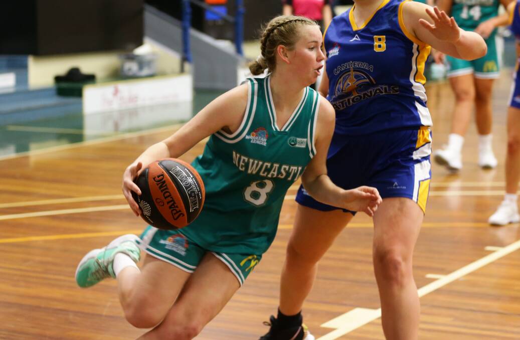 GAME OVER: Elle Carroll in action for the Newcastle Hunters earlier this season. Basketball NSW Waratah League competitions have now been abandoned for 2021. Picture: Jonathan Carroll