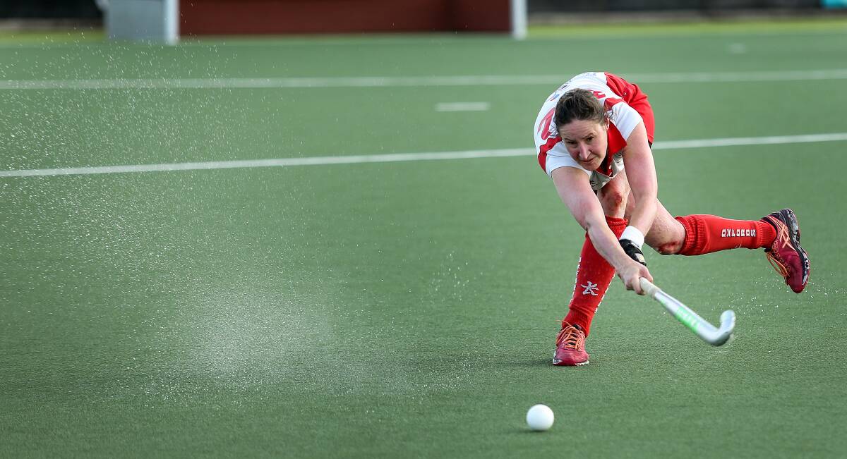 OPTIONS: Oxfords player Shannon Hunt playing in the 2018 Newcastle District Women's Hockey Association premier league grand final. Picture: Marina Neil