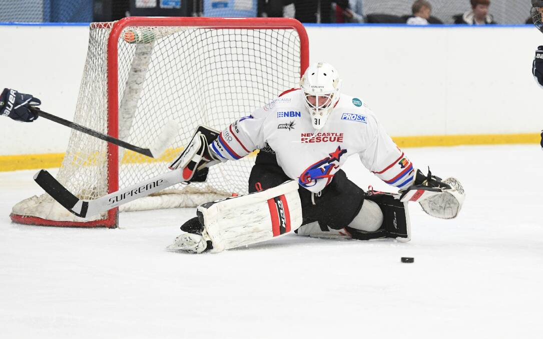 SAFE HANDS: Charlie Smart with the Northstars in 2019. He is poised to return to Newcastle in a bid to qualify for the Australian Ice Hockey League play-offs. Picture: PowerPlay Photographics