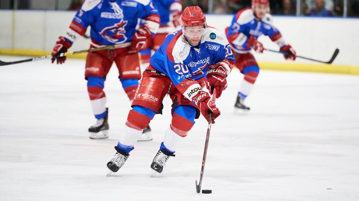 CLICKING: Newcastle skipper Bert Malloy will play the Australian Ice Hockey League all stars game in Sydney on Saturday. Picture: PowerPlay Photographics