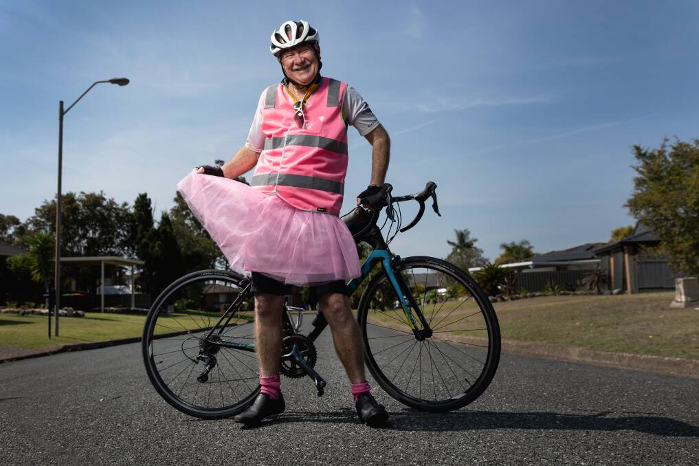 Thornton resident Ewen Campbell will ride from Maitland to Melbourne to raise funds for the Cancer Council. Picture by Marina Neil 