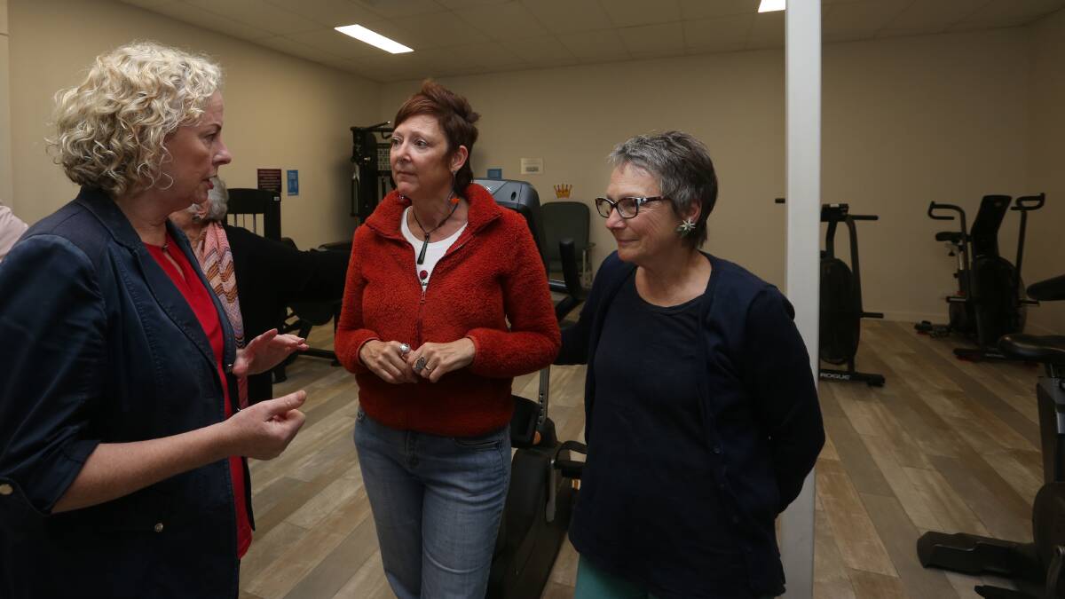 Federal Newcastle MP Sharon Claydon with past client Nicola Hirschhorn, and Kaden Centre client Margie Pink in 2022. Picture by Simone De Peak 
