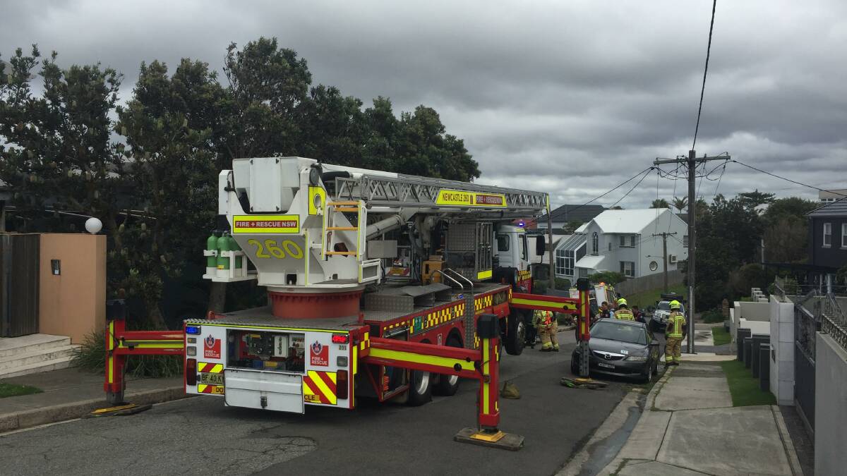 OFF LIMITS: Crews closed Wrightson Avenue about 9.30am on WEdnesday following a solar panel fire. Picture: Sage Swinton
