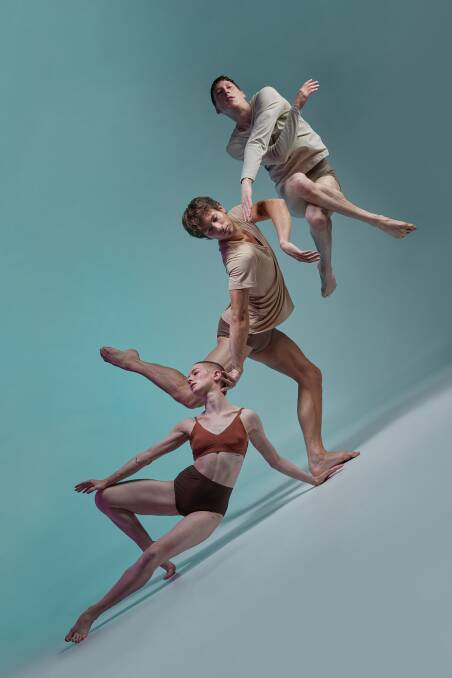 NEW SPIN: Impermanence by Sydney Dance Company. 